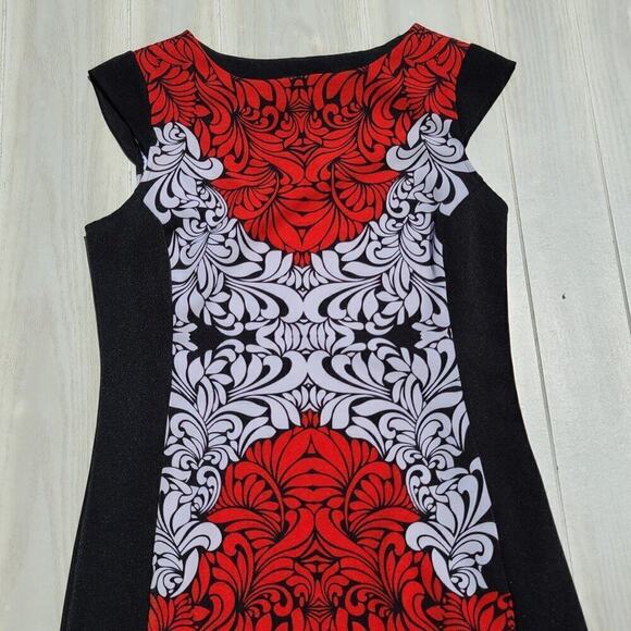 I LF Red and White Bodycon dress with side zipper - Picture 8 of 16
